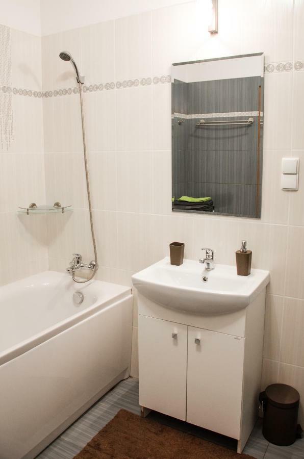 Apartament Centrum Giełdowa Varşovia Exterior foto