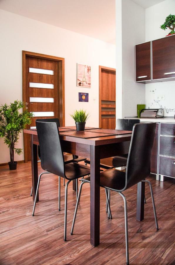 Apartament Centrum Giełdowa Varşovia Exterior foto